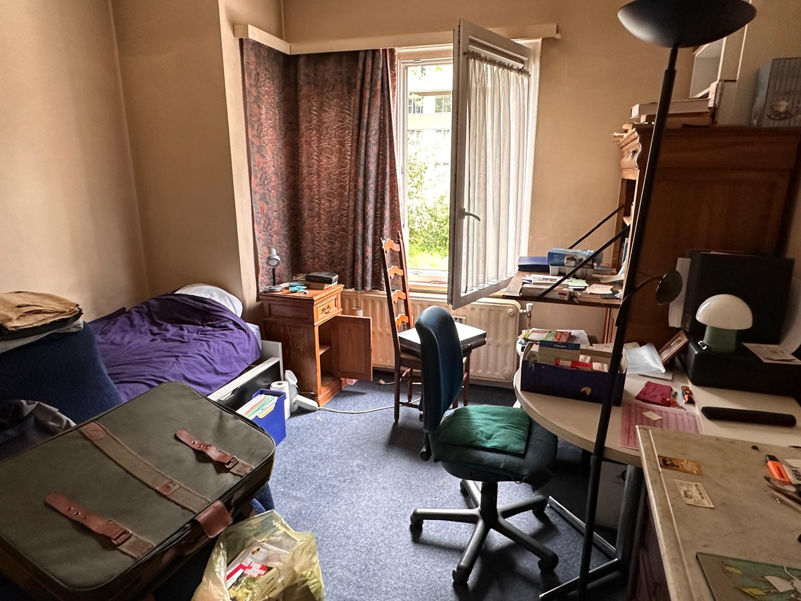 Wat te doen met oude meubels: Verkopen, weggeven of weggooien?